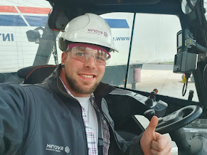 Markus auf dem Stapler bei Evonik